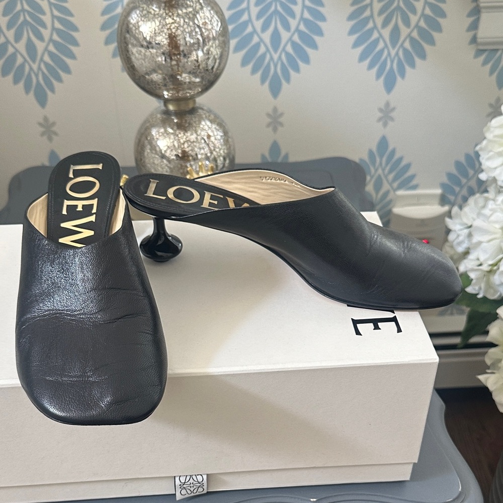 Loewe Black Leather Mules size 40